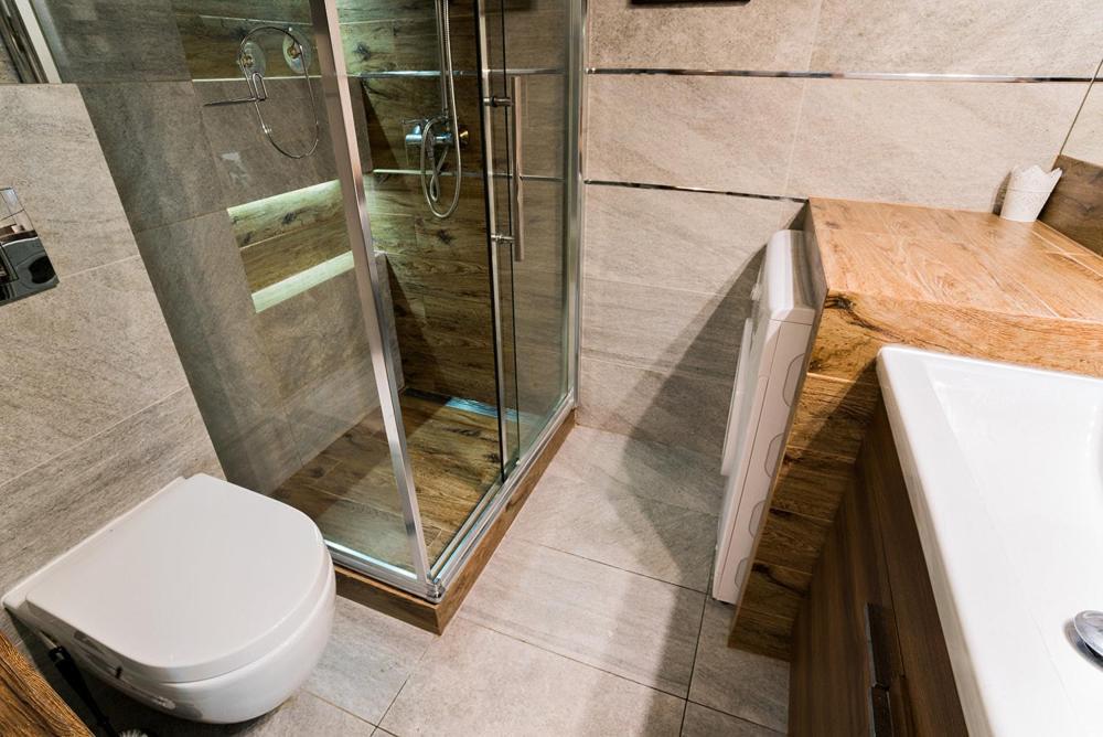 Modern Rooms in City Center Krakau Buitenkant foto